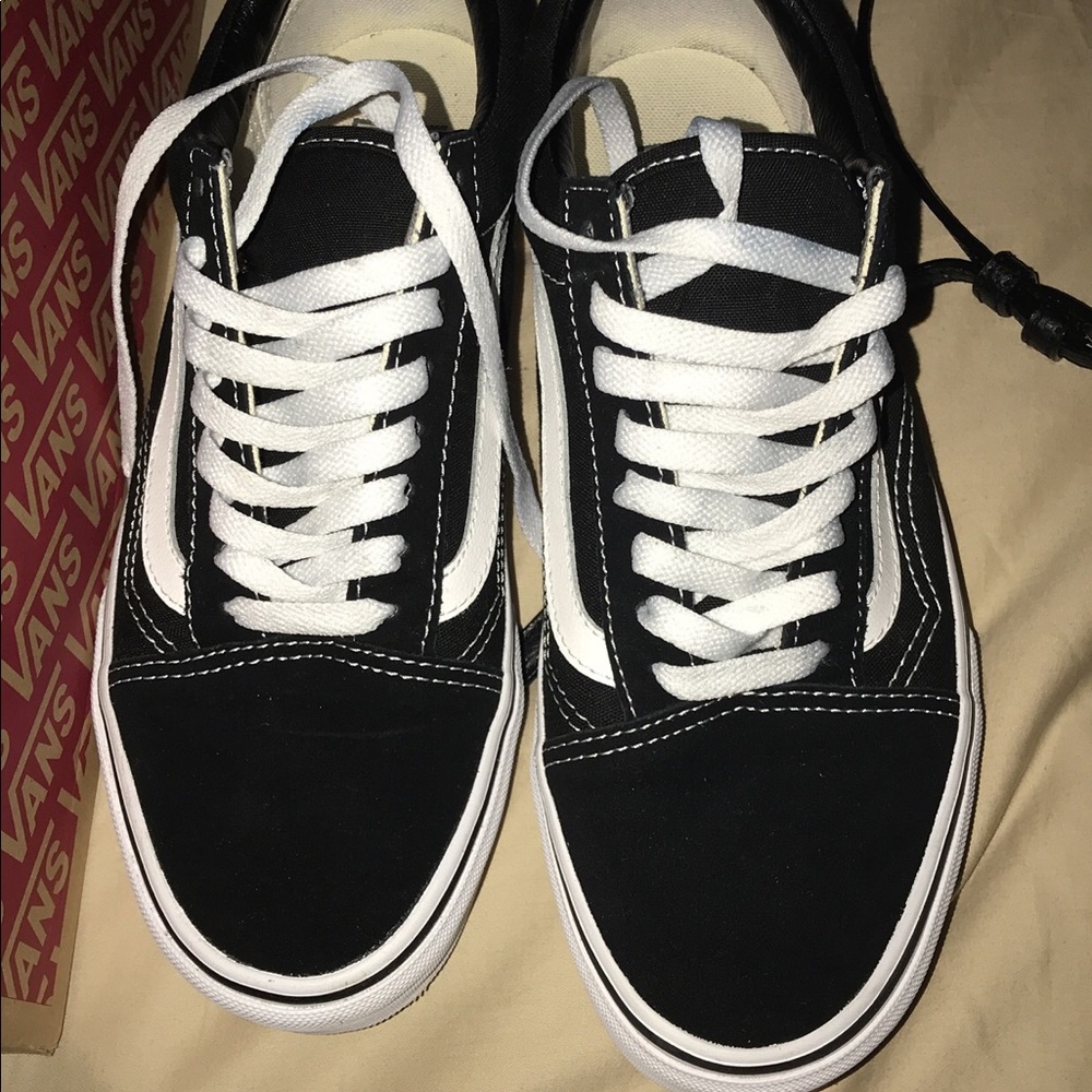 Old Skool Vans 💛
